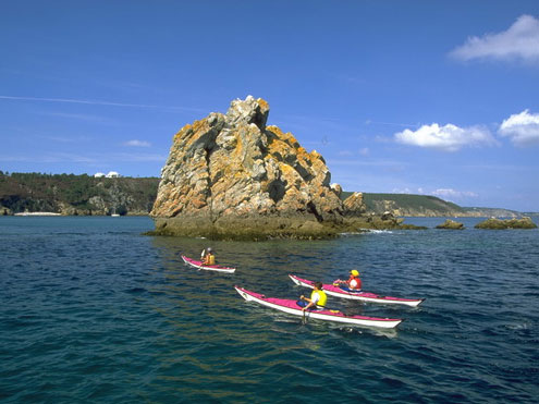 Centre Nautique de Crozon Morgat école de voile balade en kayak de mer