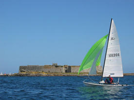 Ecole de voile balade kayak sur l'Aven Cardinal Sud