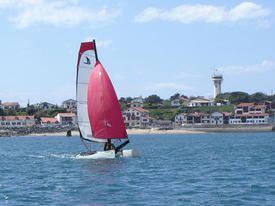 Yacht Club Basque Saint Jean de Luz école de voile catamaran