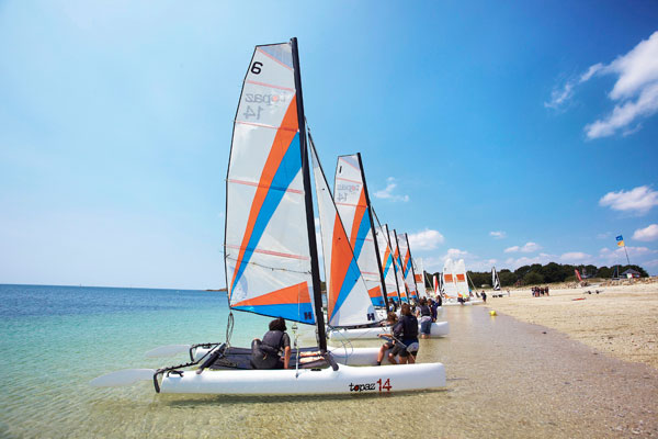 Ecole de voile du Fogeo Arzon Port du Crouesty Bretagne