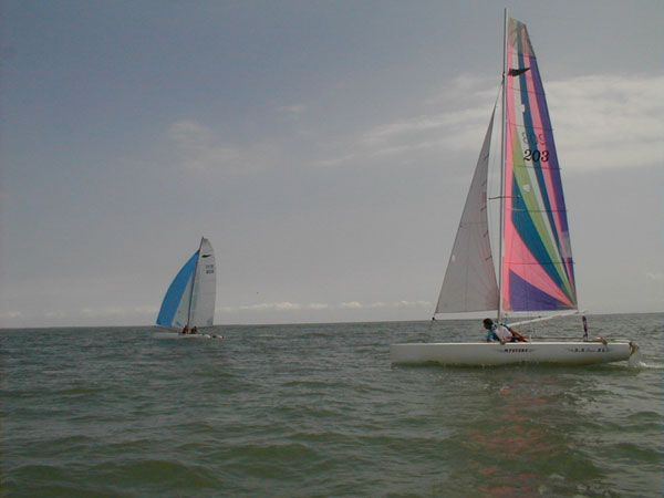 Vogue avec Louise école de voile La Faute sur Mer en Vendée
