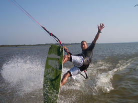 Stage semaine pour les passionnés de Kitesurf avec Kite Zone School (4 séances)