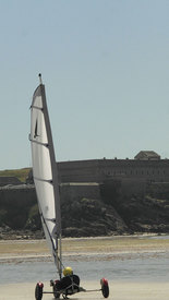 Sensations uniques en char à voile en Baie de Quiberon