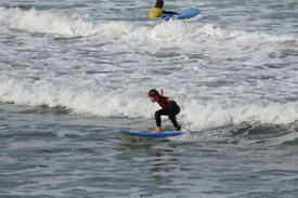 Initiation au surf sur les plages du Nord Finistère avec Sweet Spot