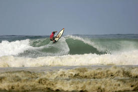 Expérience surf à Hourtin Plage pour les passionnés