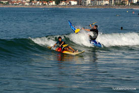 Surfer les vagues d'Hendaye en Wave-ski avec Arteka Océan